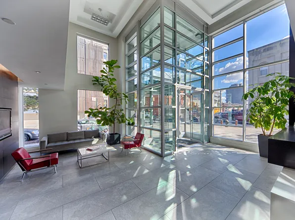 80 Metropolitan Avenue image 11 of 12