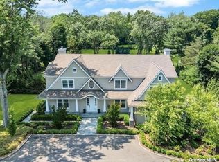 459 Cold Spring Rd, Laurel Hollow, NY 11791