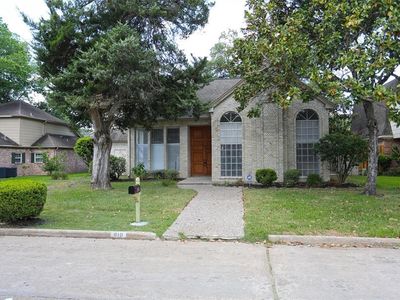 810 Crossroads Dr, Houston, TX, 77079