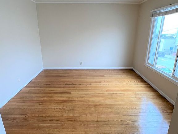 4th image of 2362-2364 20th Ave #2362
