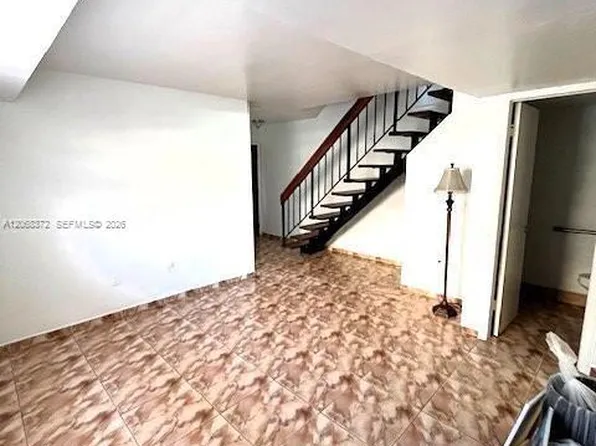 5274 W 25th Ln #206, Hialeah, FL 33016