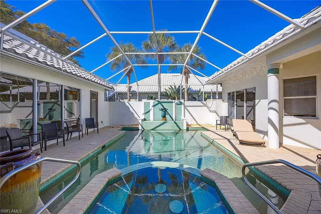 3 bed, 3.5 bath, 3241 sqft, $20,000 — Photo 2