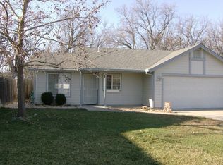 3243 Lyndsey Ln, Anderson, CA 96007