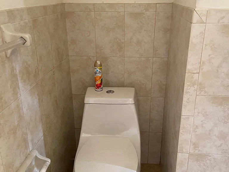 4298 SW 9th Ter — Photo 7
