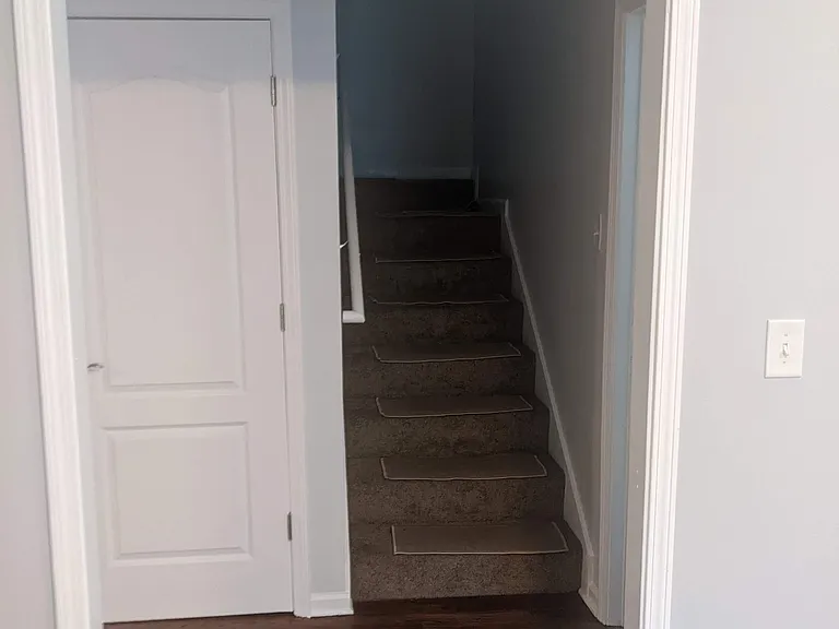 924 Smith St SW — Photo 29