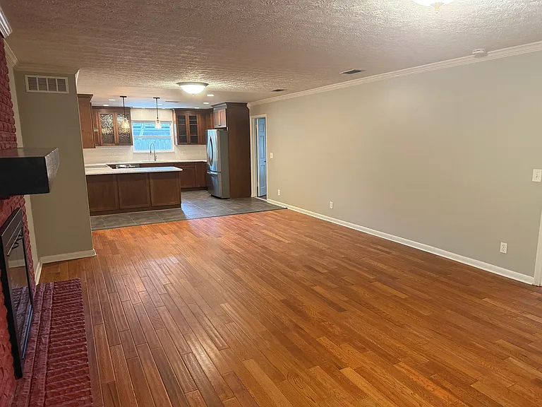 2374 Stafford Dr — Photo 20