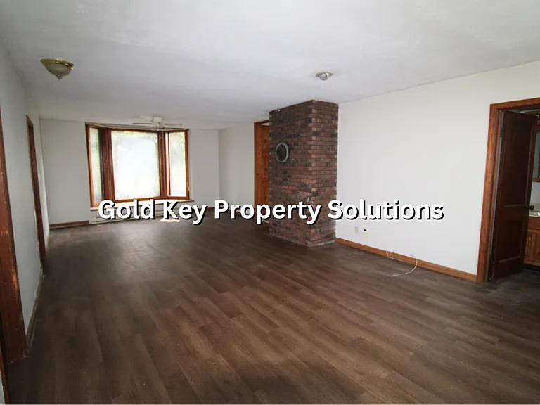 517-519 N Wheeling Ave — Photo 8