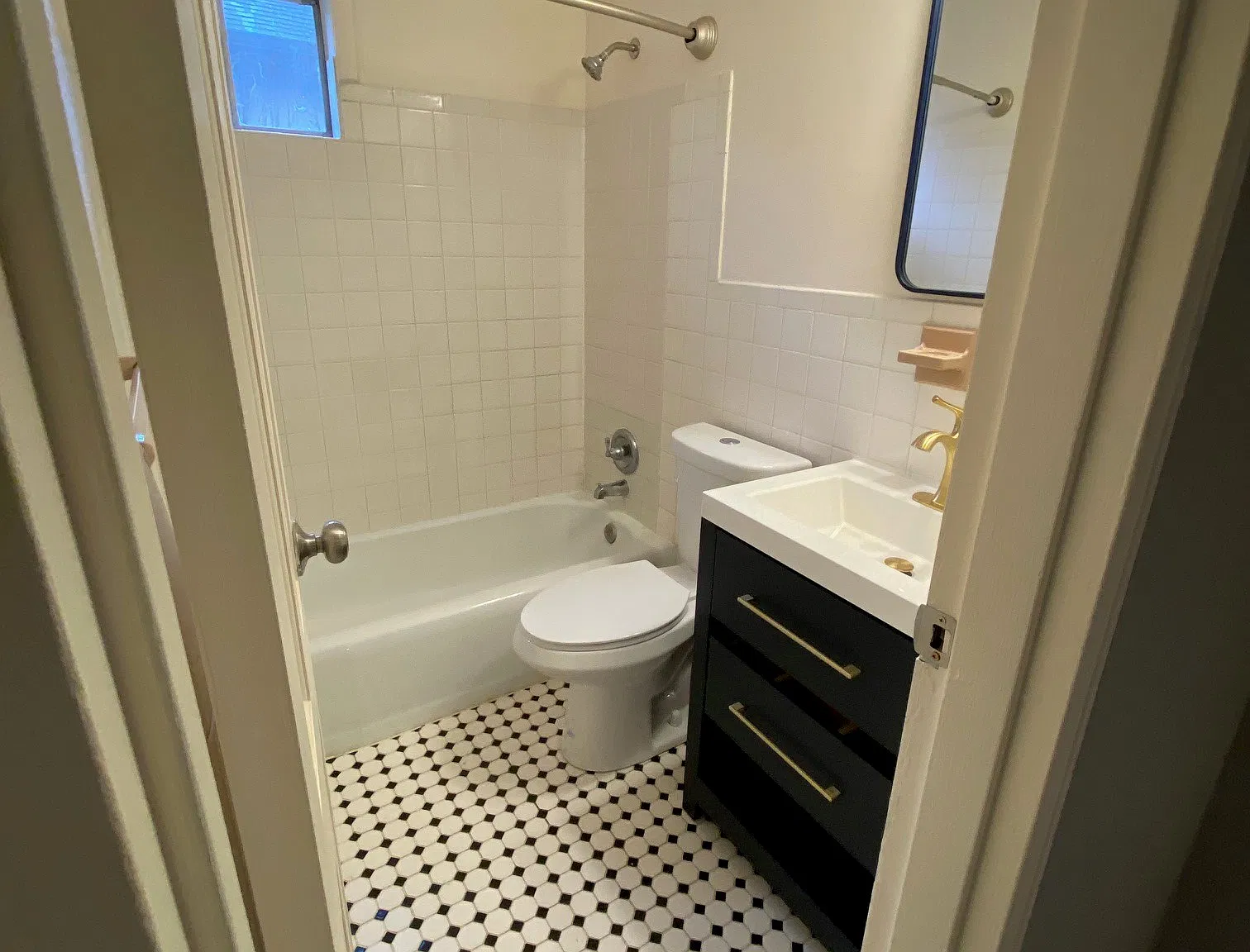 Rock Hill Condominiums - B2 — Photo 2