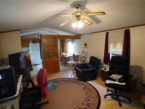 4th image of 4268 Wood Dr