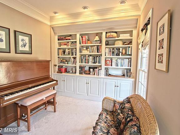 4th image of 5022 Whisper Willow Dr