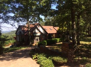 420 Chinquapin Dr, Lyndhurst, VA 22952