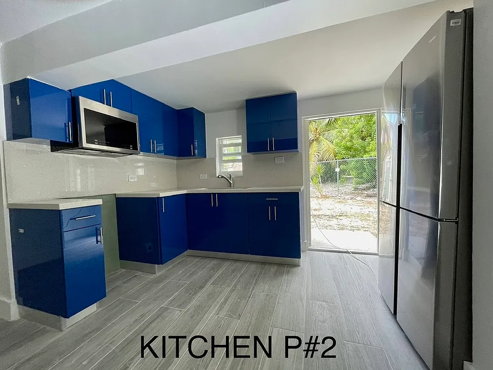 7 Sunset Rd #3