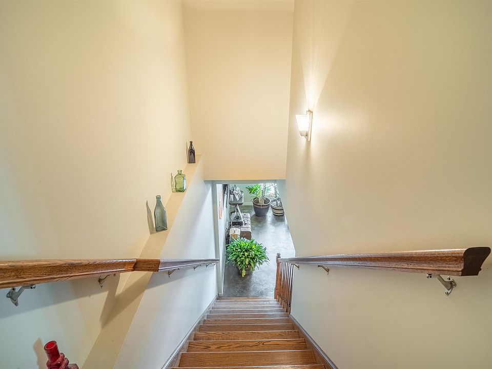 28th image of this home