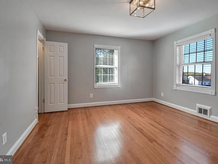 8112 Eastern Ave NW — Photo 19