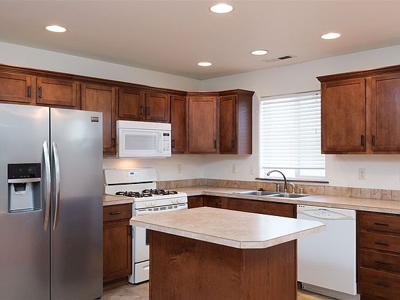 3rd image of 3603 W 22nd Ave