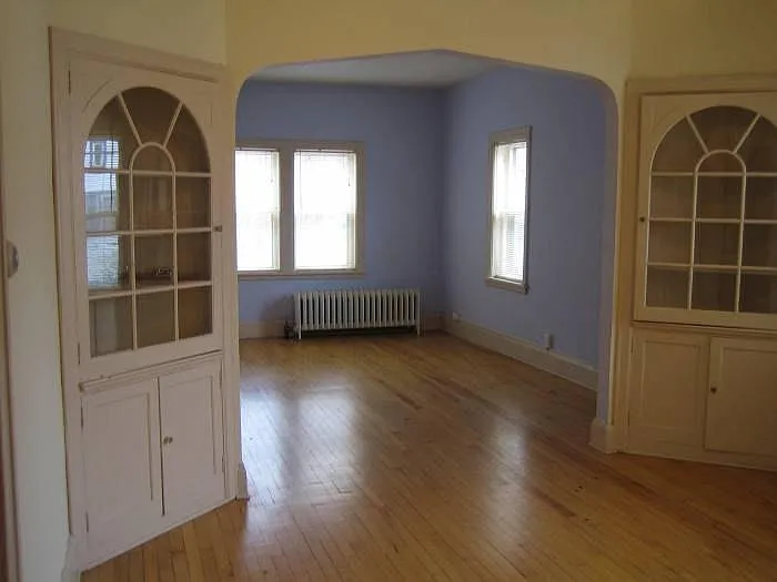 2 bed, 700 sqft, $1,350 — Photo 1
