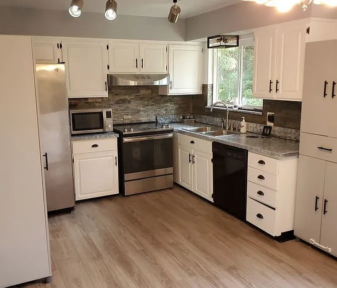 2252 S Memphis St — Photo 20