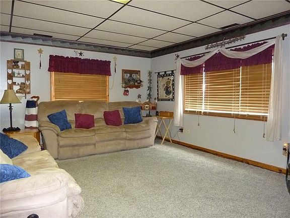 3rd image of 224 West St