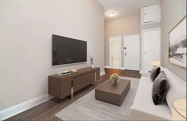 Rented by REAL New York | media 9