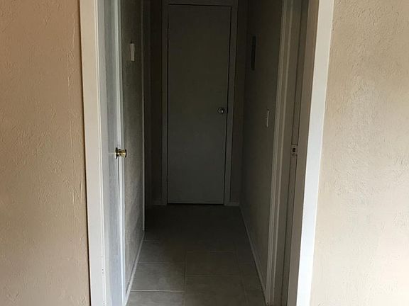 4th image of 519 N Broadway St APT 4