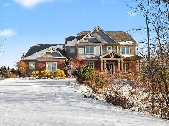 2nd image of 451 Oak Arbor Cir E