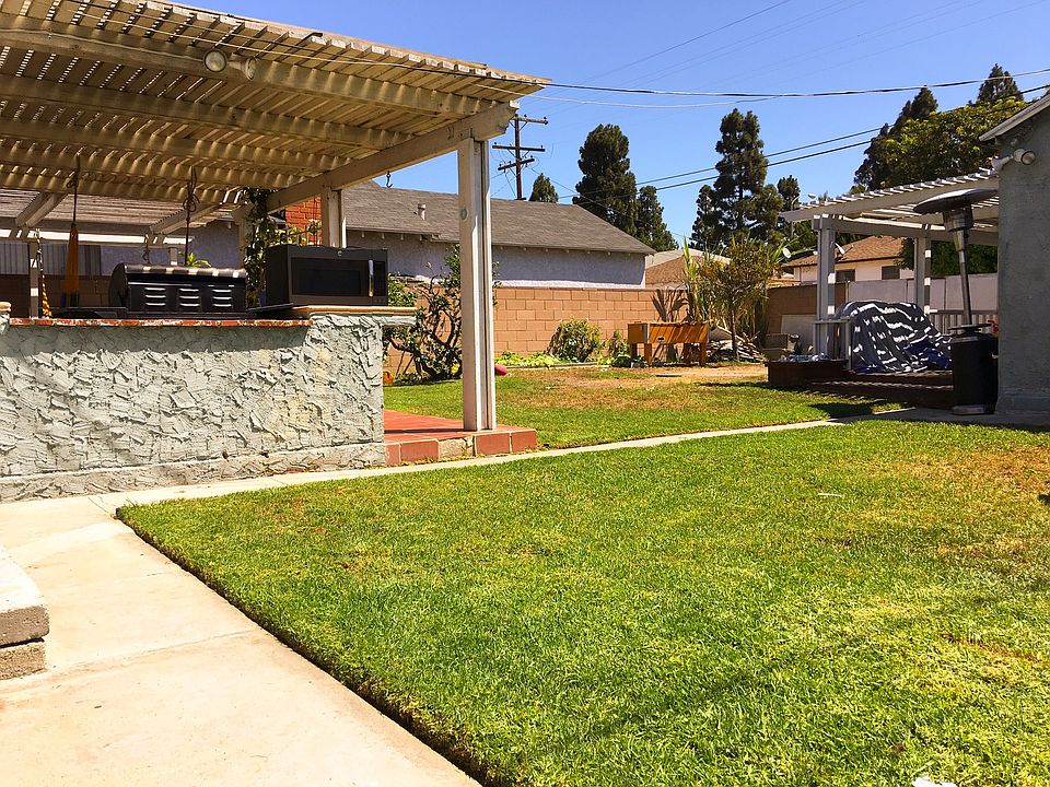2nd image of 11624 Simms Ave