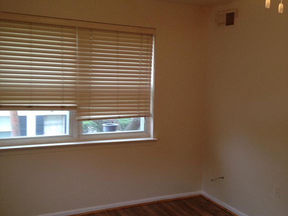 2nd image of 430 N Armistead St APT T2