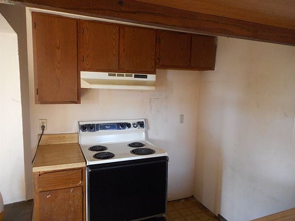 3rd image of 1111 Reservoir St APT A