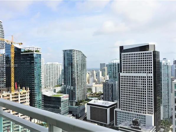 951 Brickell Ave APT 4000, Miami, FL 33131