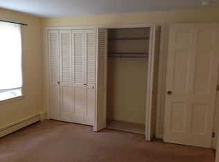 126 Sunny Meade Ln APT 3, Madison, WI 53713