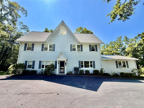 112 Green St APT 2, Goshen, NY 10924