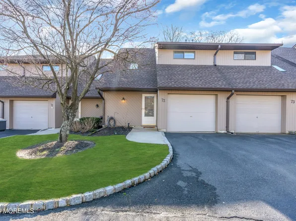 72 Wigwam Lane, Tinton Falls, NJ 07724