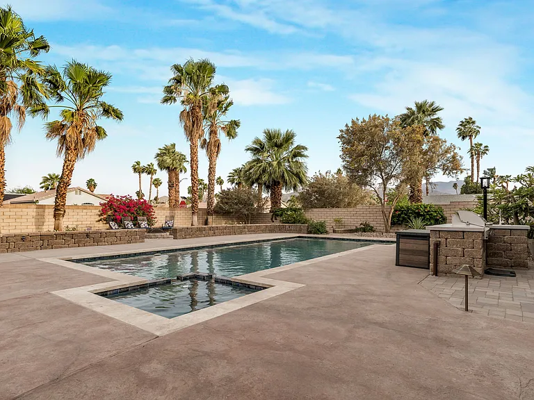 43260 Silktree Ln — Photo 35
