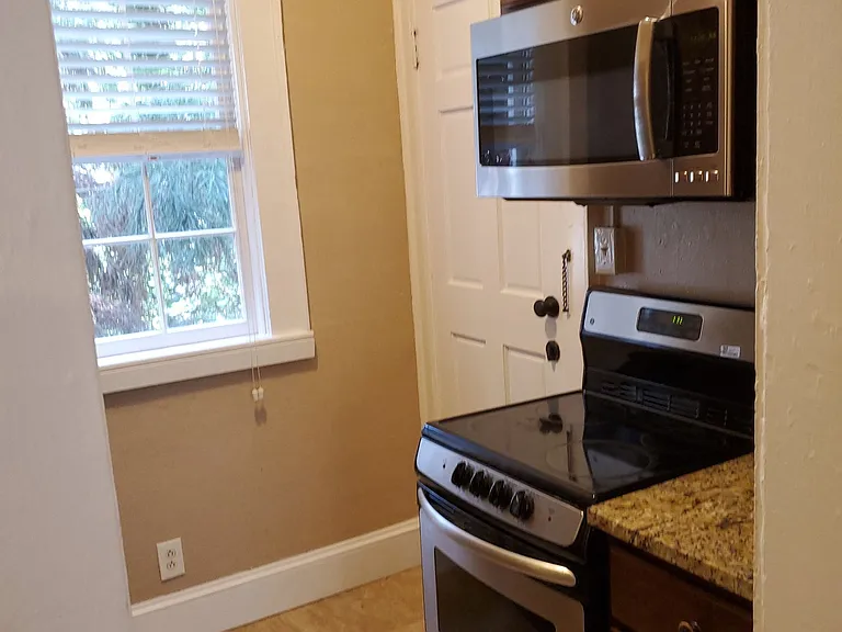 57 Lafayette Dr NE #3 — Photo 8