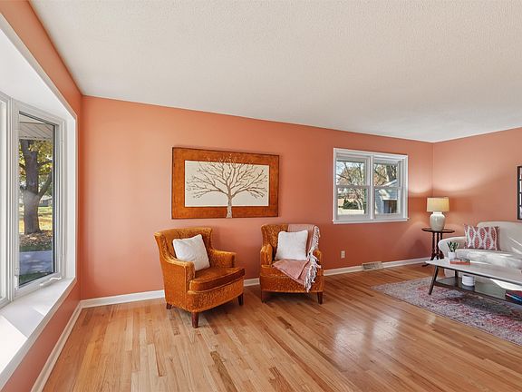 5th image of 540 31st St