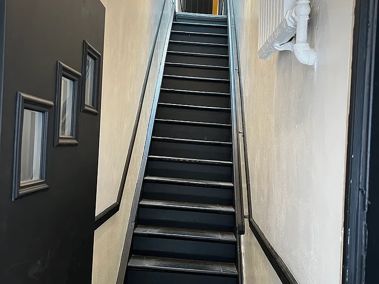 Tulip Ave — Photo 1