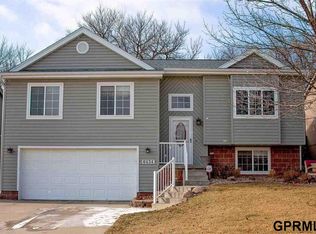 6434 N 149th Ave, Omaha, NE 68116