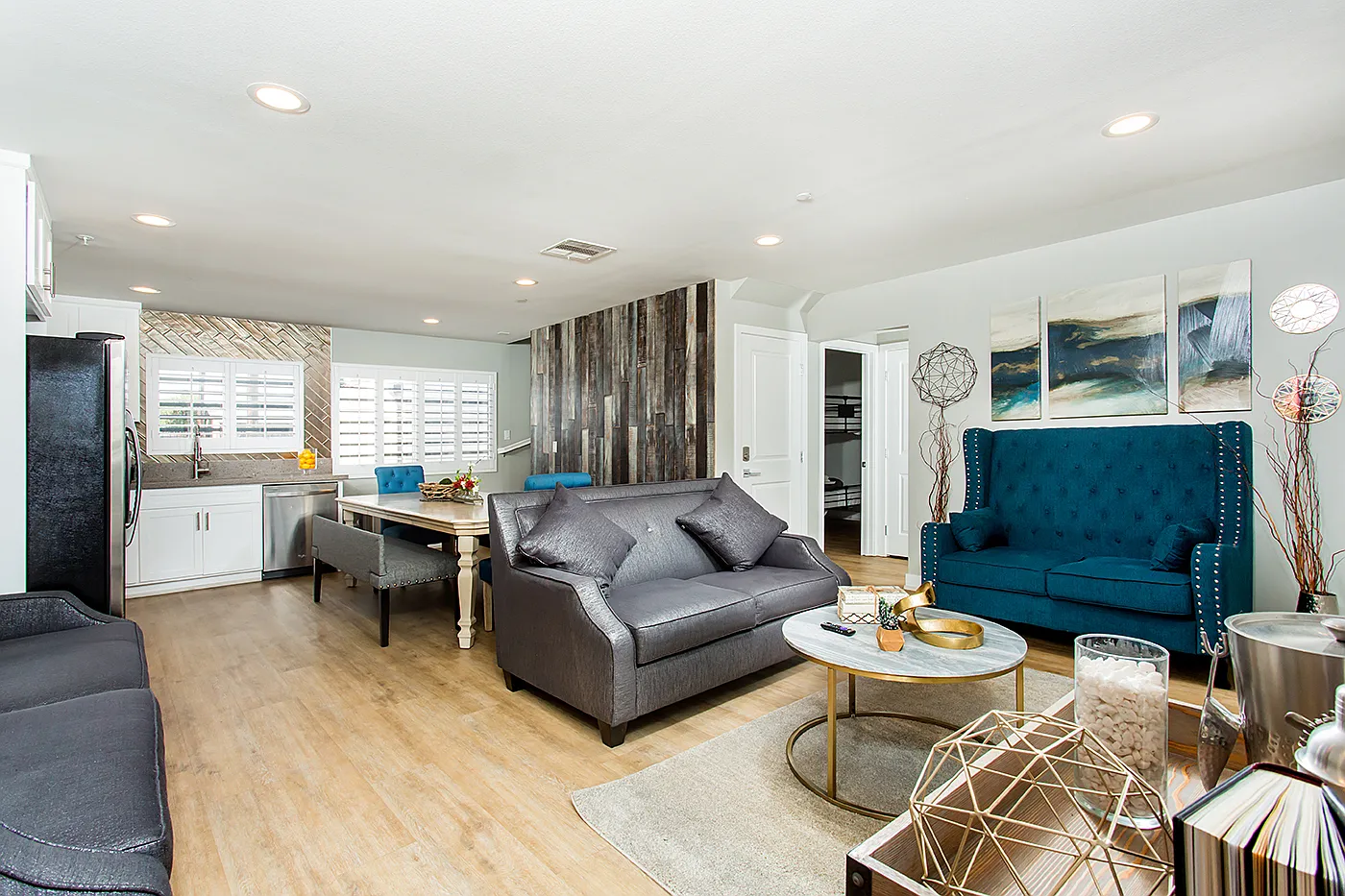4 bed, 1700 sqft, $3,299 — Photo 4