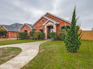 920 Trinity Dr, Lancaster, TX 75146