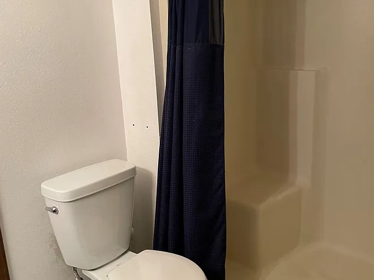 3605 NW Tyler Pl — Photo 6