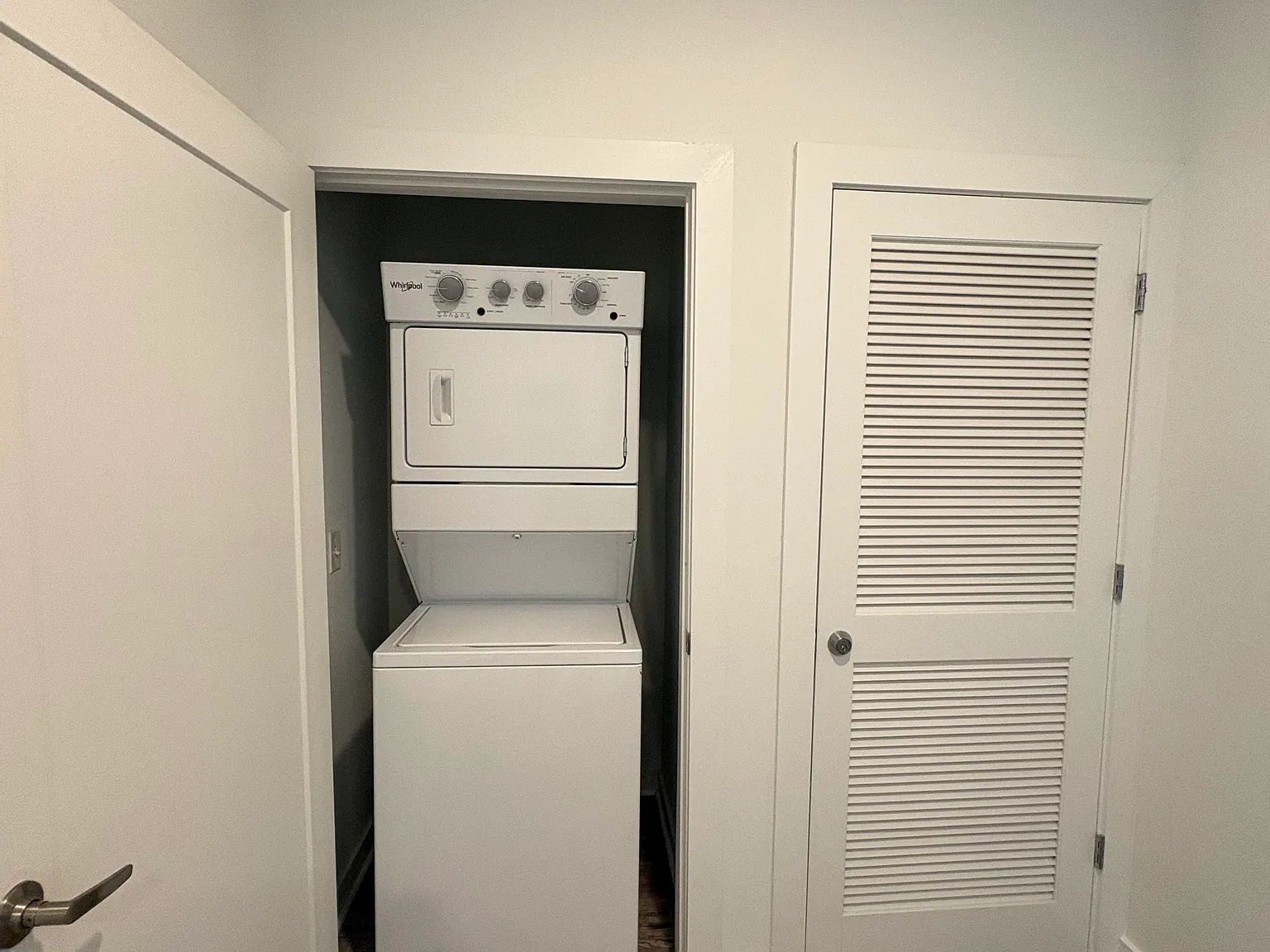 2 bed, 1108 sqft, $2,200 — Photo 3
