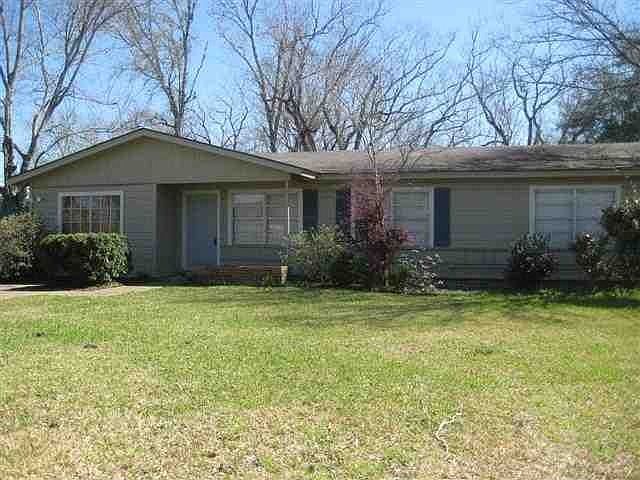 1365 Wooten Rd Beaumont TX 77707 Zillow