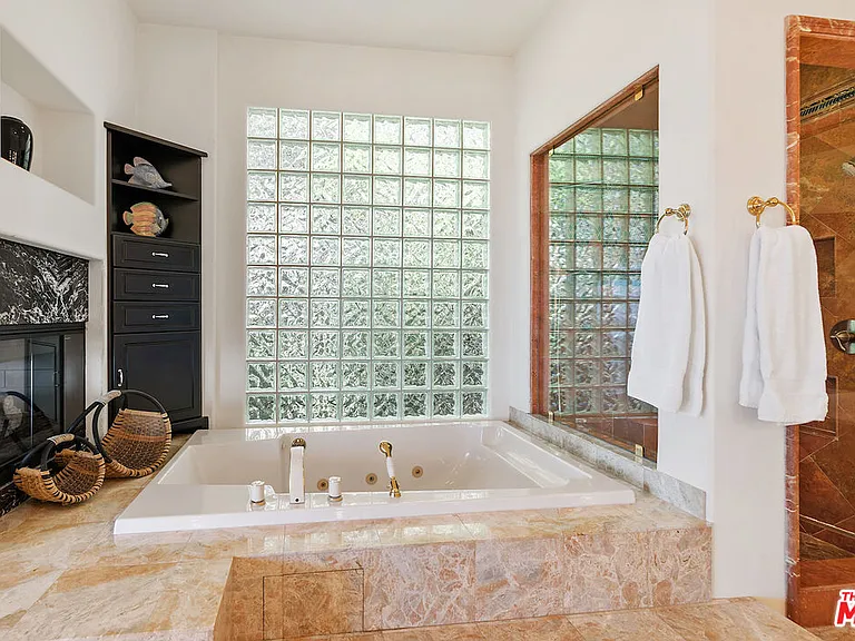 7350 Brodiaea Way — Photo 34