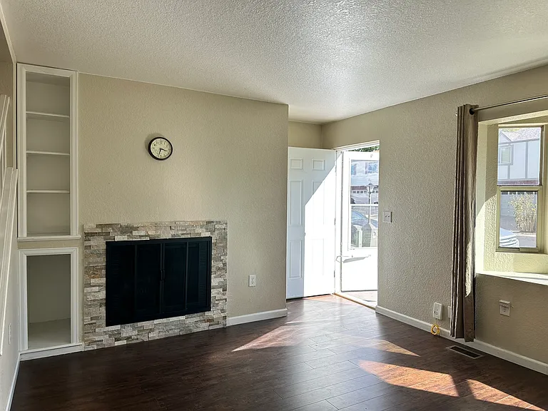 312 Southridge Pl — Photo 4