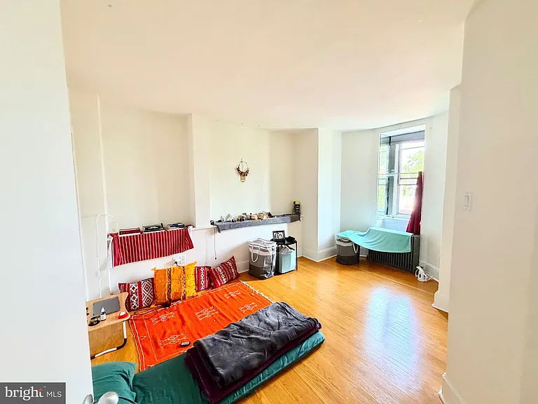 2114 Pine St #3F — Photo 15