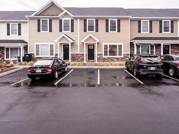 1085 Bluemoon Dr, Harrisonburg, VA 22801
