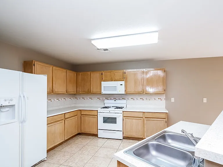 5239 Edna Crane Ave — Photo 8