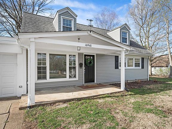 3rd image of 10968 Saint Francis Ln