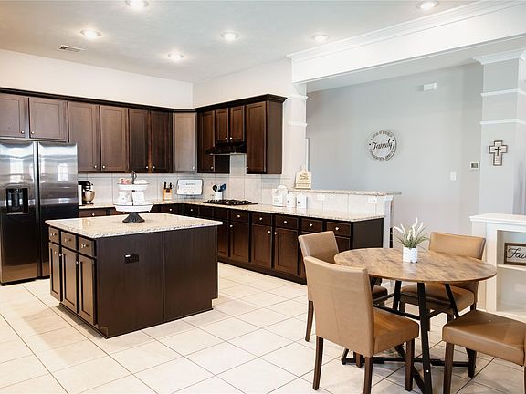 5th image of 6438 Grapevine Bnd