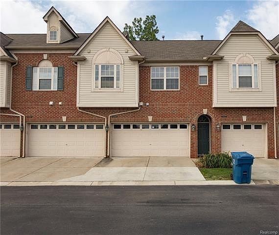 1st image of 39698 Rockcrest Ln